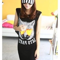 Sleevelessshortblackdress2_medium