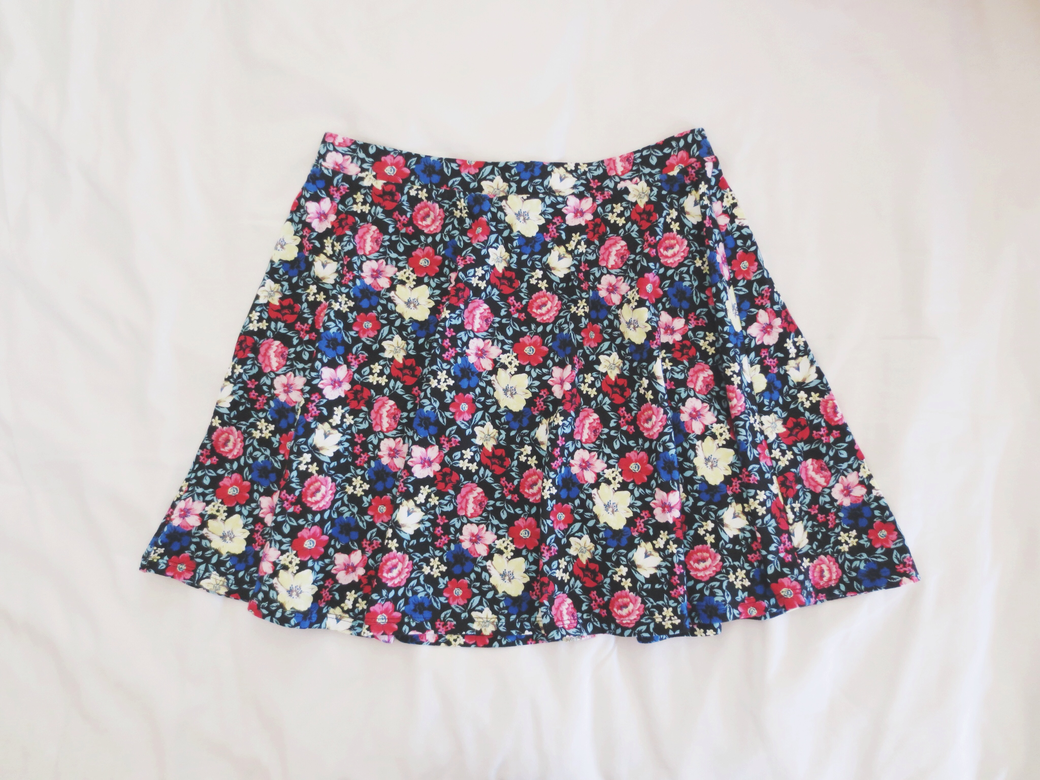 Highwaisted floral skater skirt on Storenvy