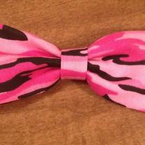 Pink Camo Bow