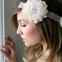 white heaven ruffle headband
