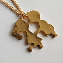 Cute Kiss necklace - Thumbnail 1