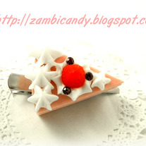 Cake hair clip