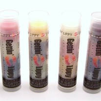 Gettin_lippy_all_6_standing_up_picture_medium