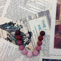 Maroon Ombre Necklace 