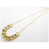 Simple chain necklace