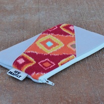 SCRAPPY CLUTCH IN RED IKAT