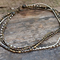 short beaded boho necklace