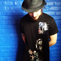 Shiny Chrome Edition Happy Stabby Shirt! MEN'S