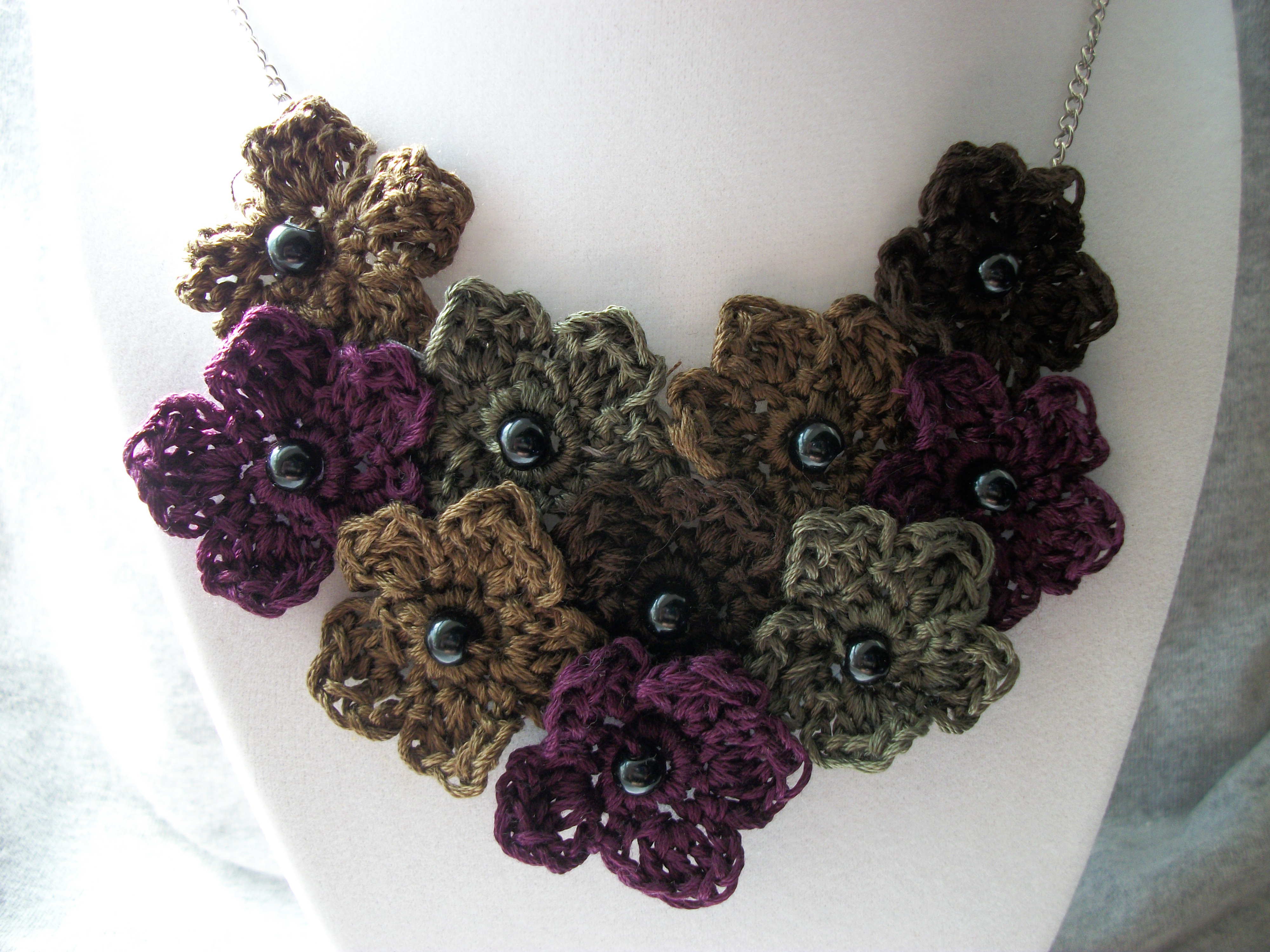 Crochet Flower Necklace on Storenvy