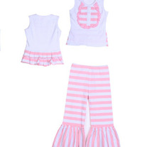 One Posh Kid Lola Ruffled Bib Set