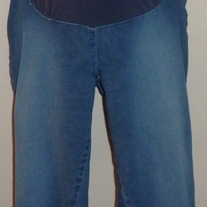 Denim Capris-Duo Maternity Size Medium  041215