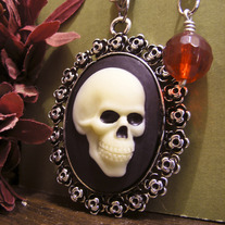 Skeleton Cameo Necklace - Sideview Skull