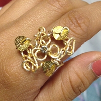 Goldtwist2_medium