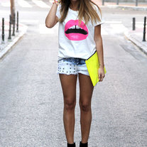 Neon Lips T-Shirt