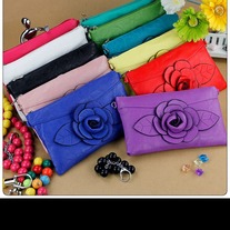 Flower clutch