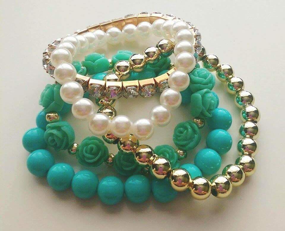 5piece Bracelet Set Beaded Bracelets Multilayered Bangles Roses, pearls, rhinestones