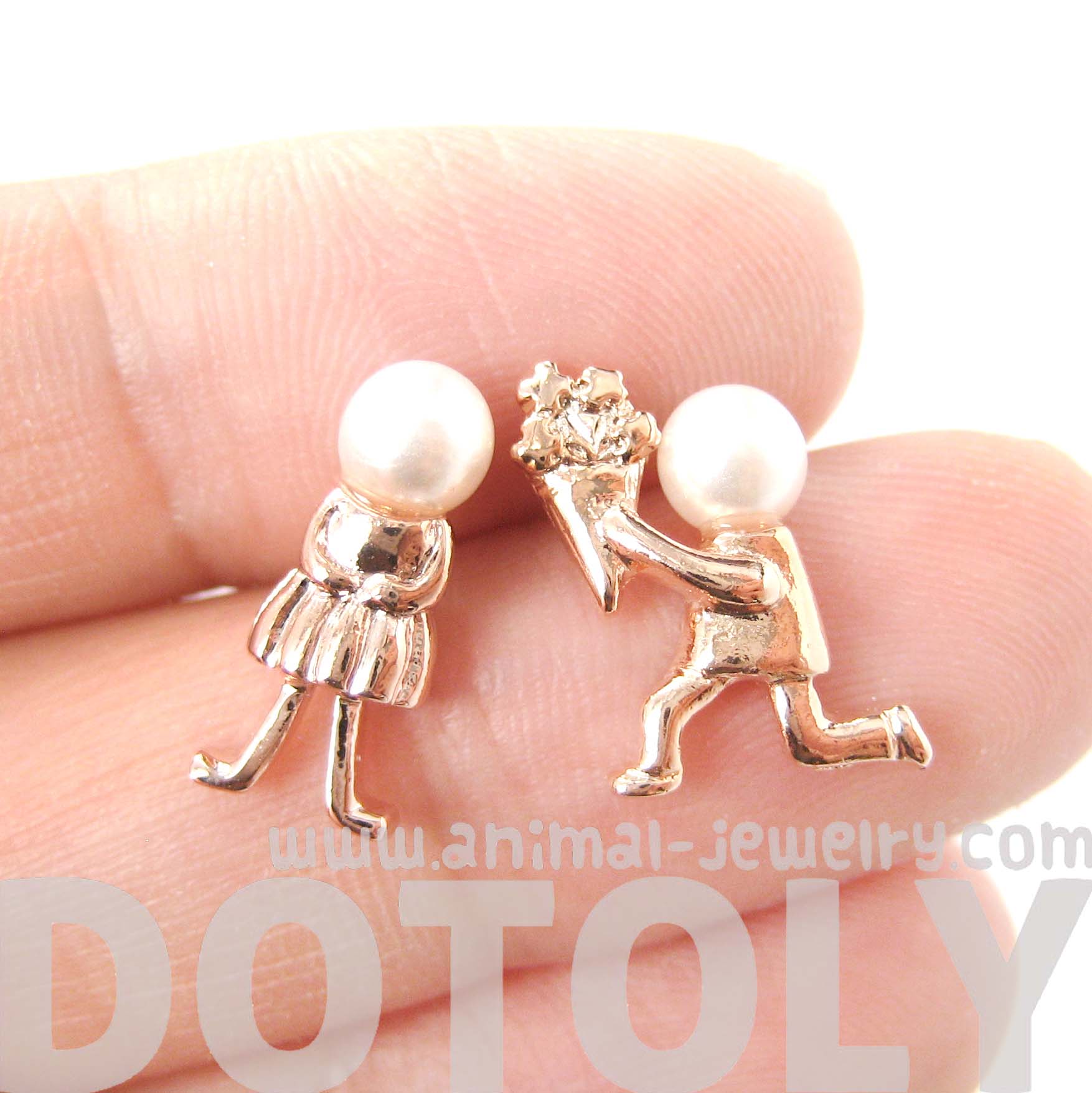 Boy And Girl Proposal Stud Earrings In Rose Gold With Pearl Details