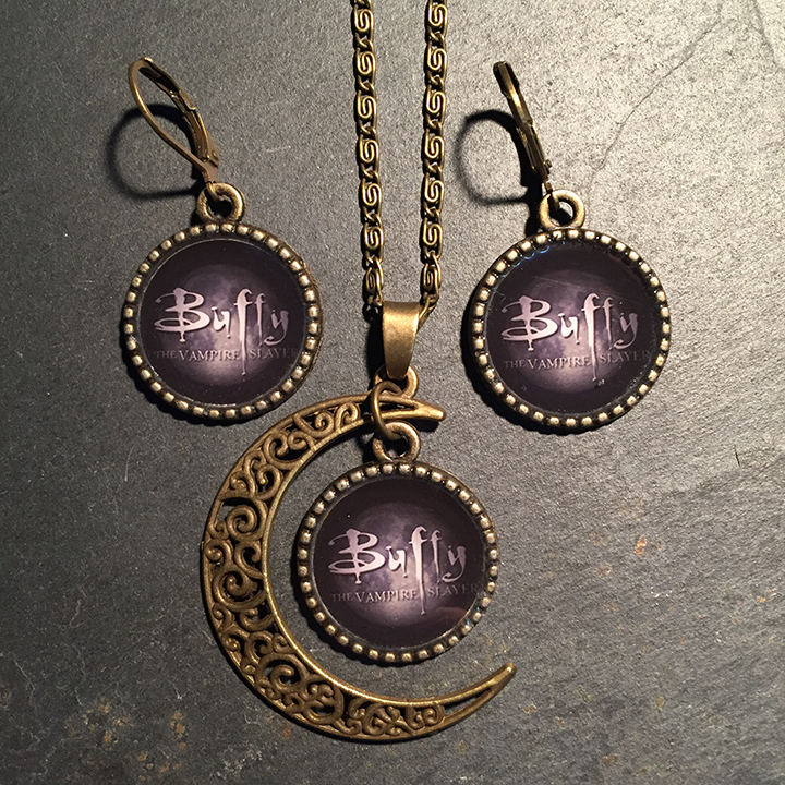 Buffy The Vampire Slayer Moon Earrings And Necklace Set
