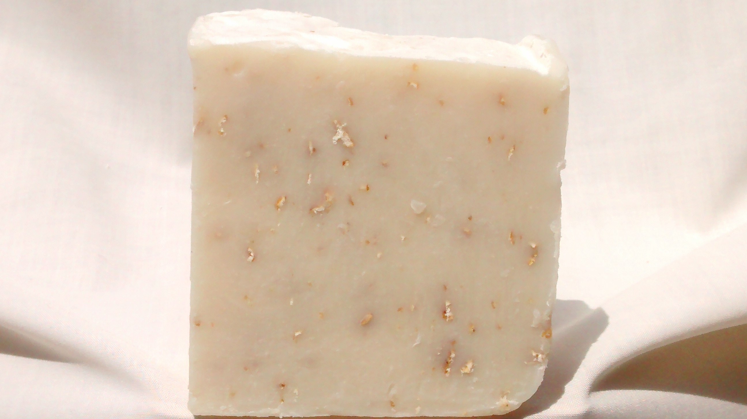 Oatmeal & Lavender Soap for Sensitive Skin · Johnson Pure Soap · Online