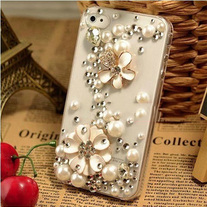 Bling Sparkle Crystal Lucky Flower, Pearls and rhinestones iphone 4/4S Case