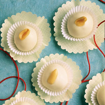 White-chocolate-snowballs-christmas-recipe-photo-260-ff0106candya05_medium