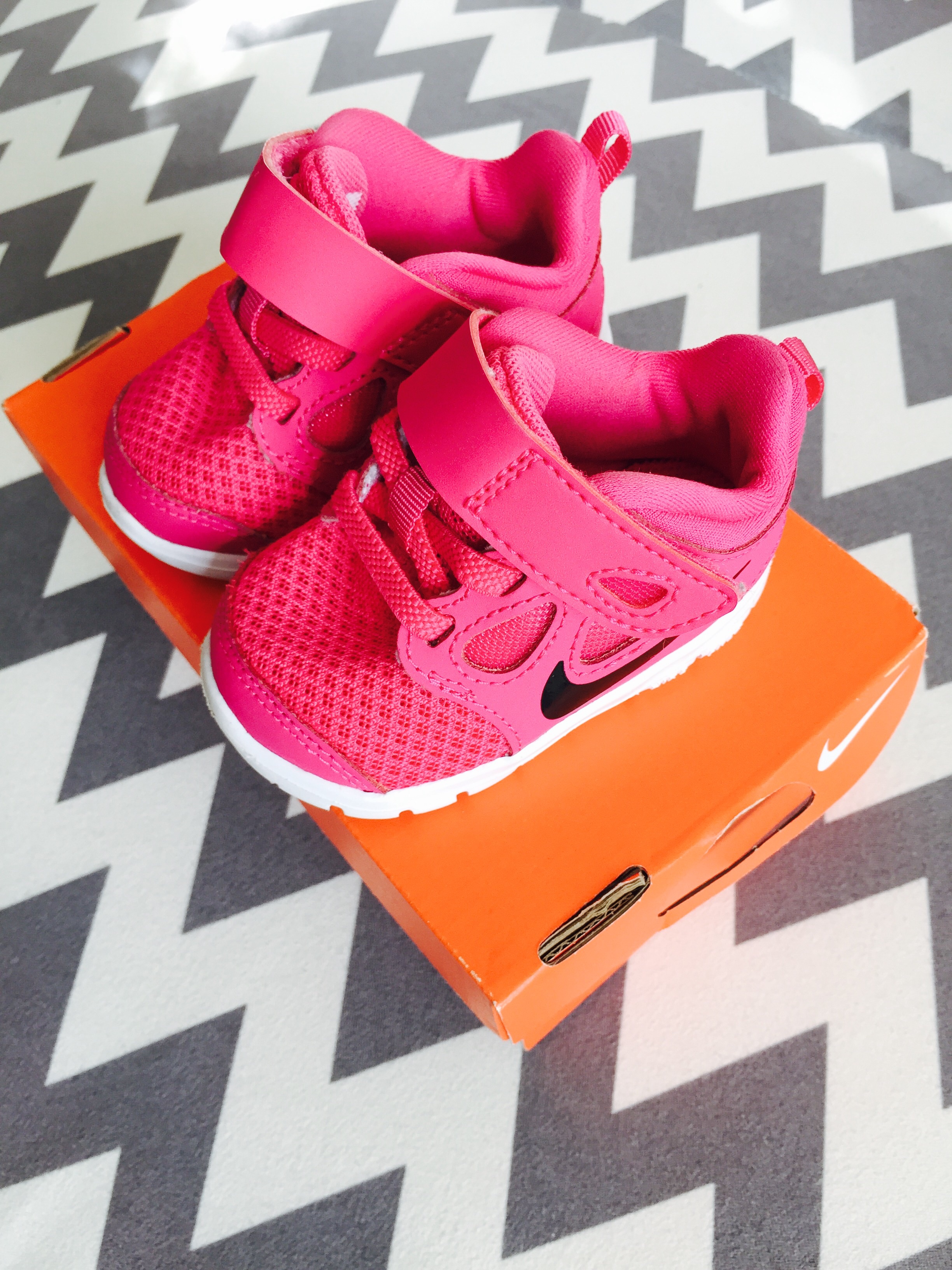baby nikes