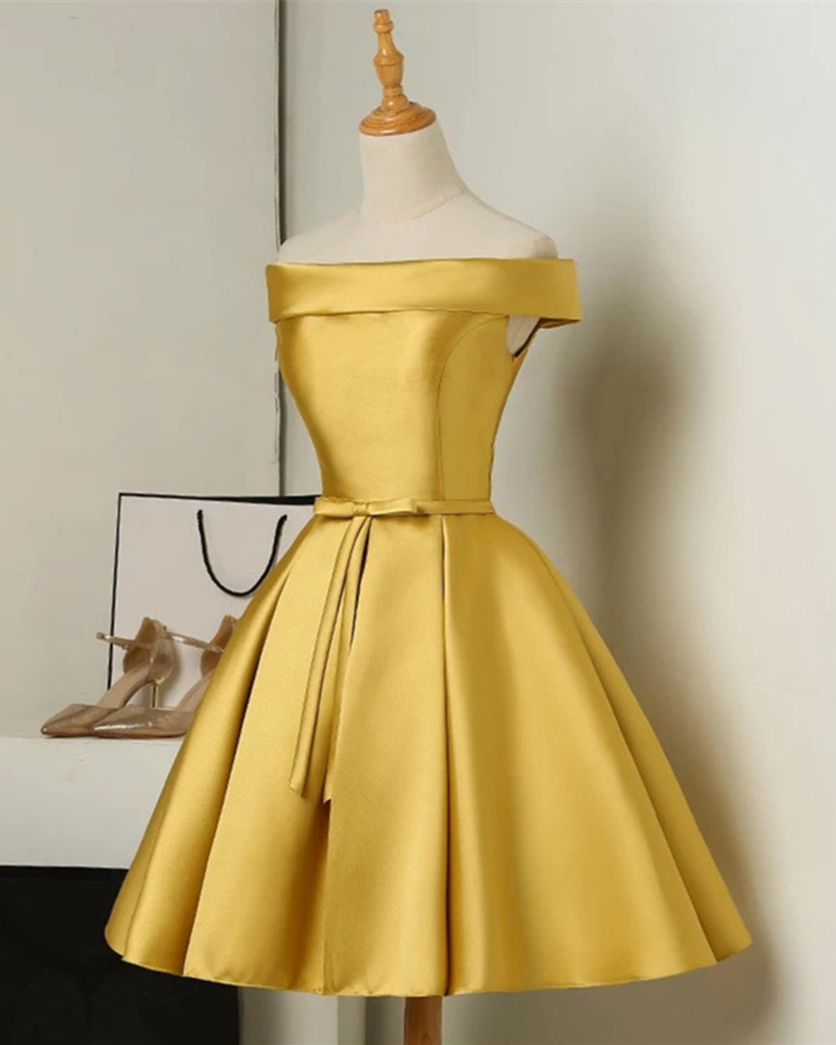 Gold Strapless Party Dresses
