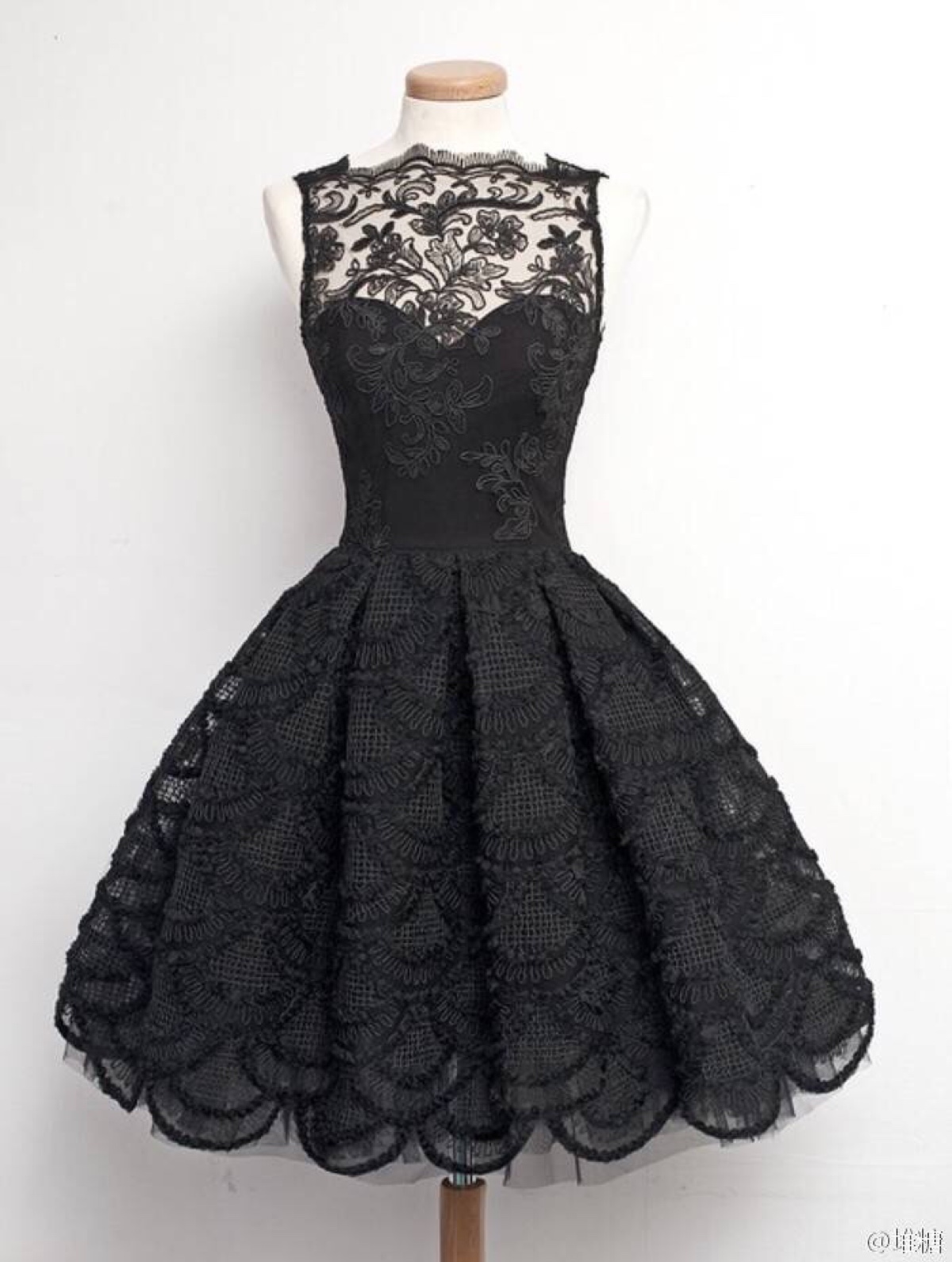 black dress to graduation